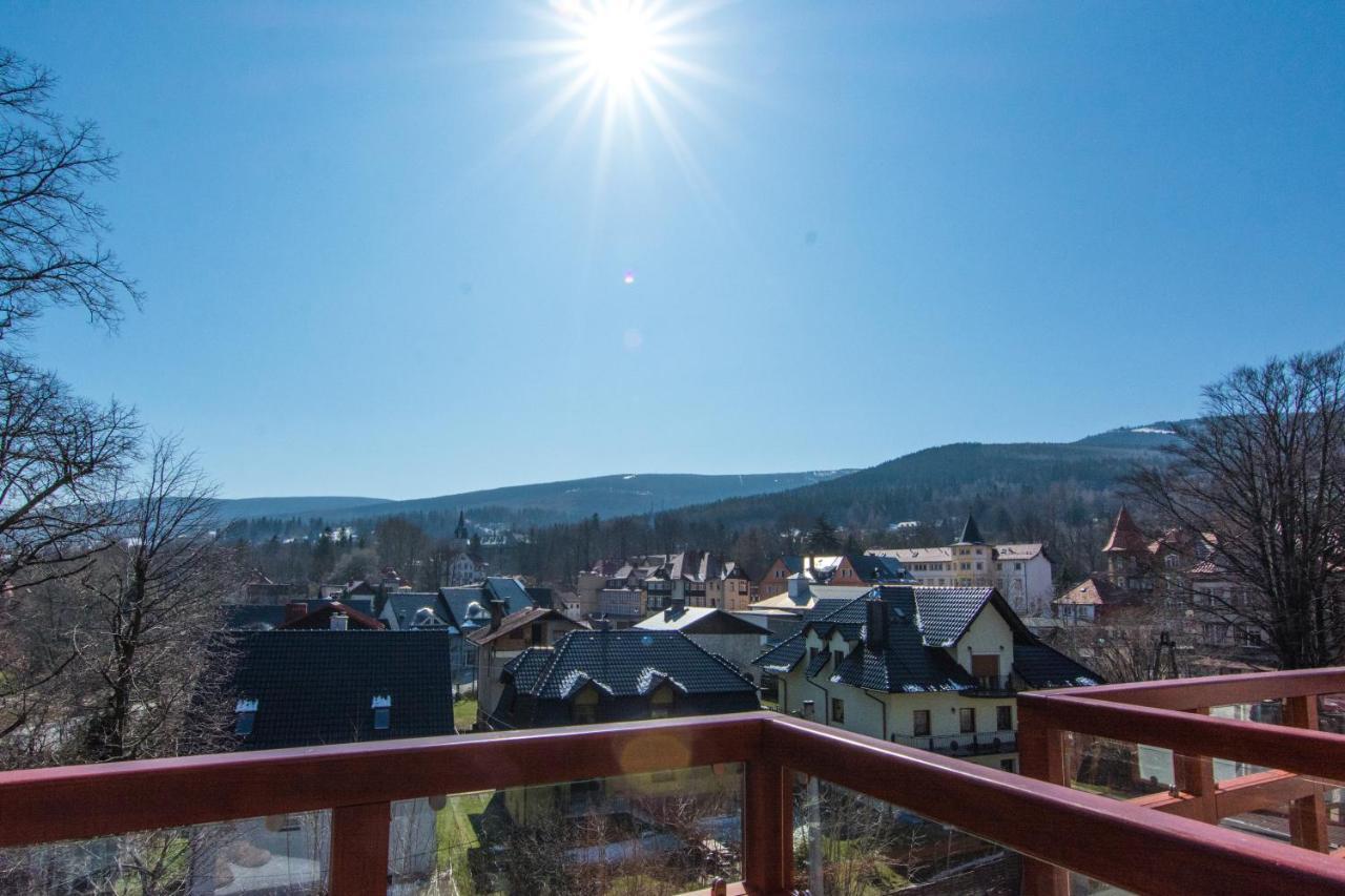 Apartamenty Izerskie - Ul. Sienkiewicza 9 Świeradów-Zdrój Eksteriør billede